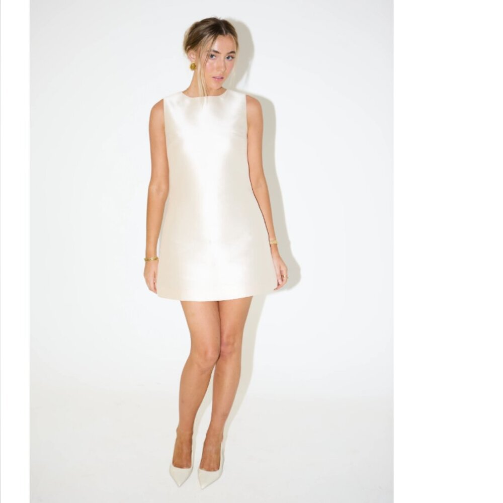 The Ultimate Muse Shift Dress in Ivory Satin, XS NWT